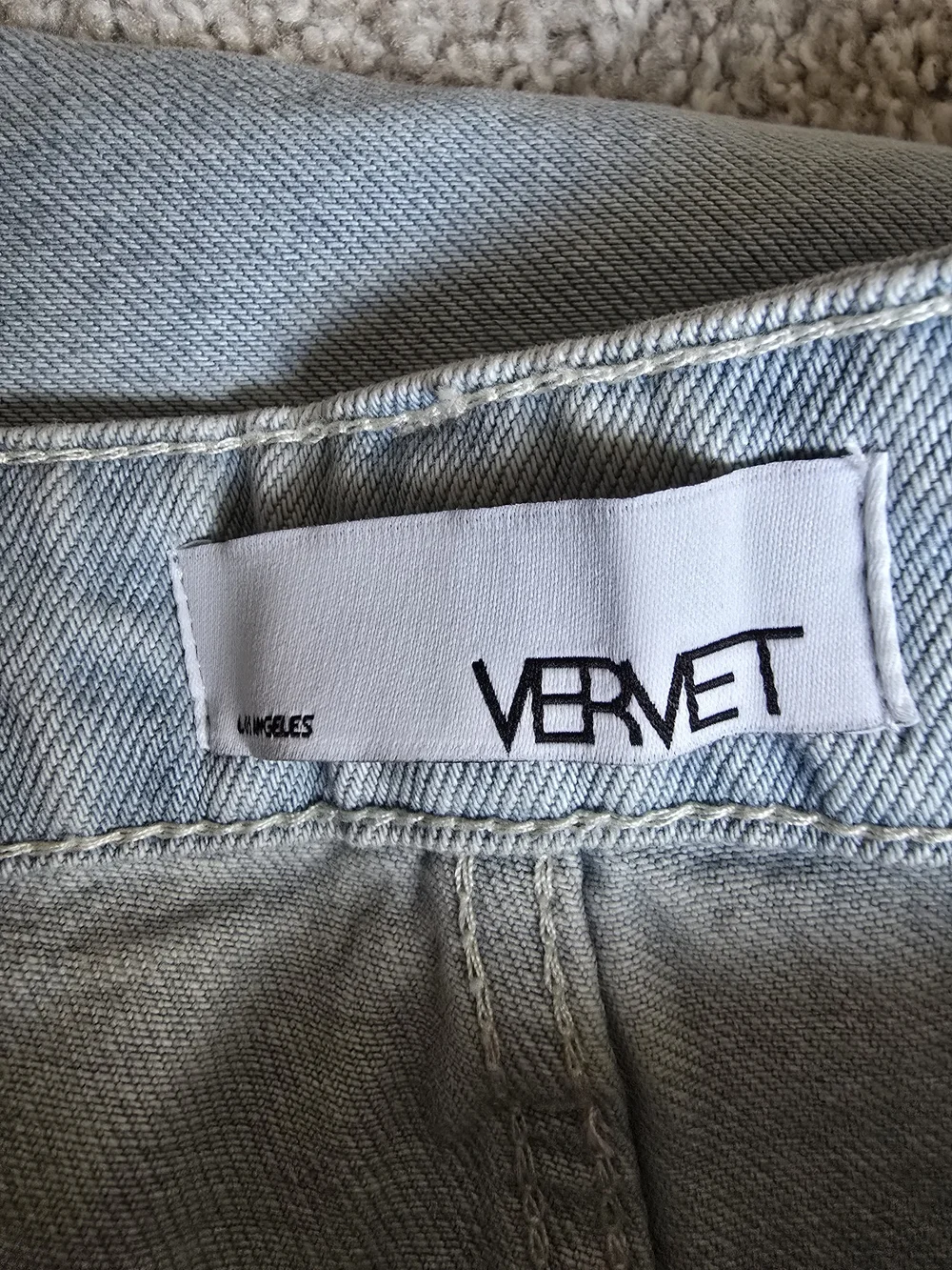 NWT Vervet Los Angeles Emma Rigid Denim Mom Jeans 29
